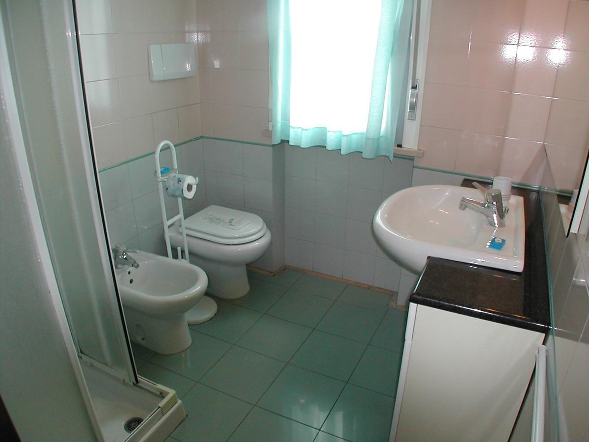 Residence Mediterraneo San Benedetto del Tronto Room photo